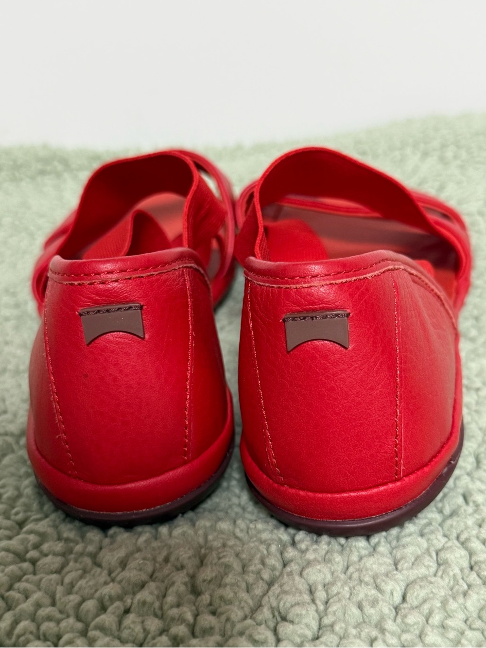 Camper ‘Right’ Red Leather Strappy Sandal Flats - Picture 8 of 10